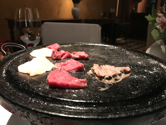 fondue de carne na pedra