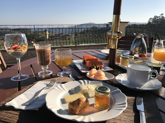 café da manhã ao ar livre