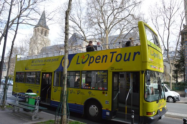 onibus turistico em paris