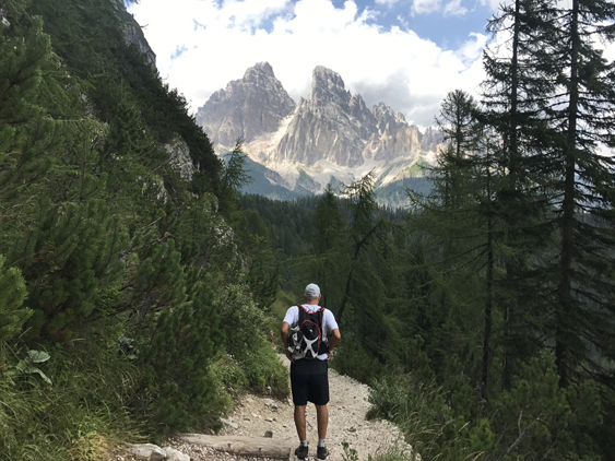 Como é a trilha até o Lago di Sorapis nas Dolomitas