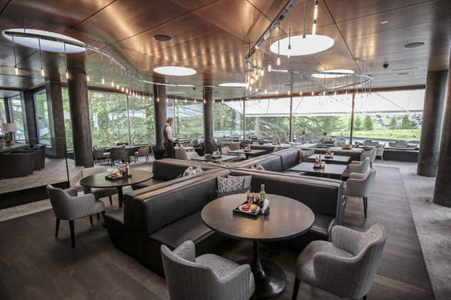Lobby bar